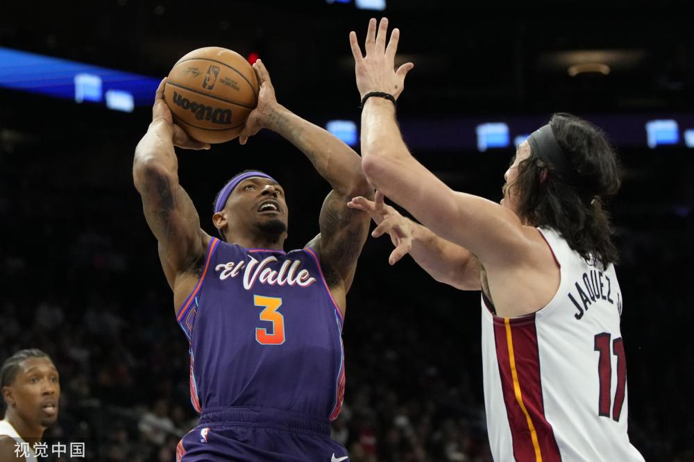 整个球队的 整个球队的